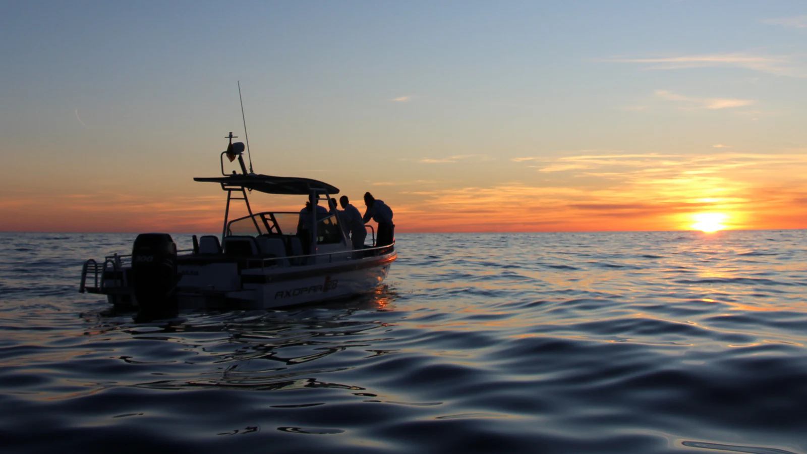 18:00 · Atardecer durante la experiencia privada